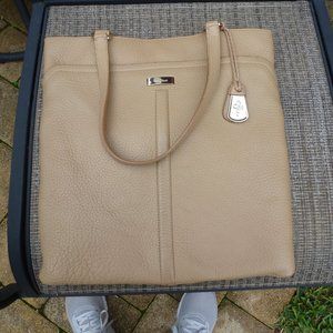 EUC Cole Haan shoulder bag